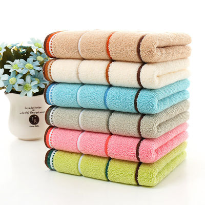 Asciugamano da bagno a strisce di satinato Jacquard materiale di cotone puro per clienti di tutte le età