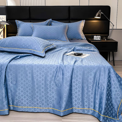 Confortevole e traspirante 200TC Satin Jacquard Quilt Set per le fresche notti estive