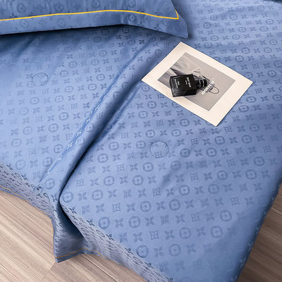 Confortevole e traspirante 200TC Satin Jacquard Quilt Set per le fresche notti estive