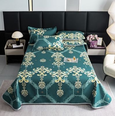 2024 Set di tappetini in seta di ghiaccio con kit di quattro pezzi per biancheria da letto moderna per matrimonio