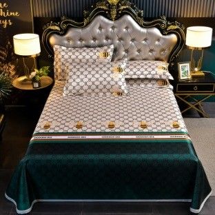2024 Set di tappetini in seta di ghiaccio con kit di quattro pezzi per biancheria da letto moderna per matrimonio