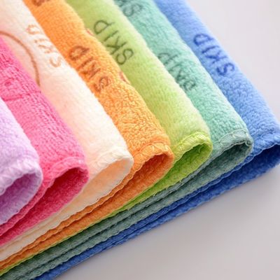 Asciugamano a mano stampato a cartoni animati in microfibra per la pelle morbida per l'asilo dei bambini
