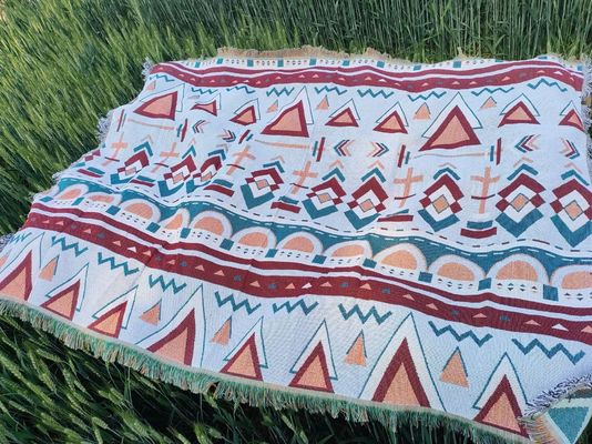 Migliora il tuo gioco di picnic con il nostro comodo e morbido set di coperte in stile americano