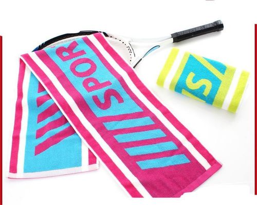 Acciaio a raffreddamento rapido Logo asciugamani sportivi per attività all'aria aperta e design stampato alla moda