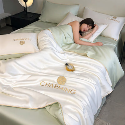 Silky Tencel Summer Quilt Set 4 Ice Silk Thin Quilts per lavaggio in macchina 60 Numero di tessuti