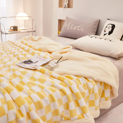 Coperta con modello di scacchiera per tutte le stagioni