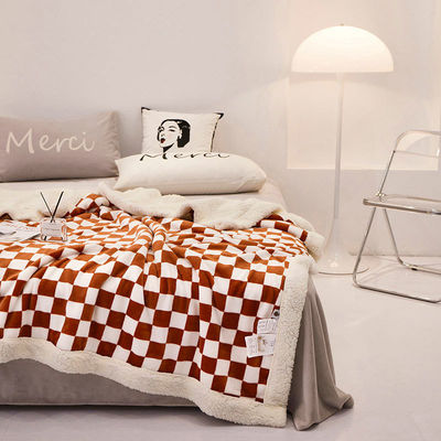 Coperta con modello di scacchiera per tutte le stagioni