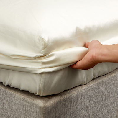 Set di lenzuola da letto in bambù da 4 pezzi per un sonno confortevole