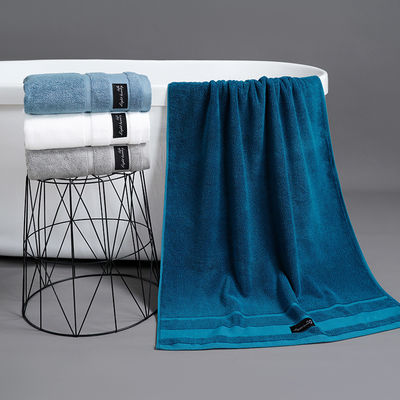 Hotel Luxury 100% di cotone bianco Bagno Towel per mani e viso Set con logo ricamato personalizzato