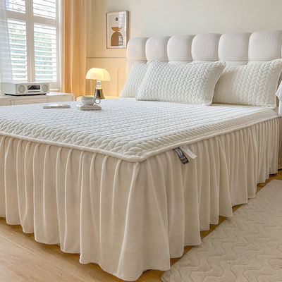 Letto singolo copriletto di velluto di corallo con imbottitura di pizzo Camicia di cotone antistatico
