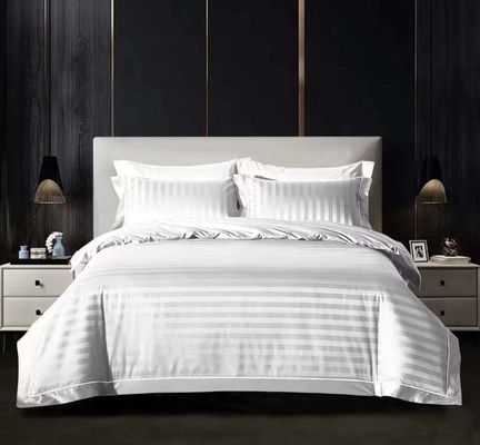 Set multifunzionale di biancheria da letto a strisce in satinato al 100% in poliestere per la casa o l'hotel