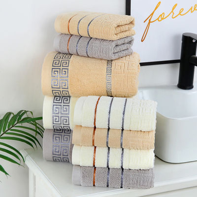 White Plain Forged Cotton Washcloth Bath Towel Absorbent 3-Piece Gift Box con cover regalo di ritorno
