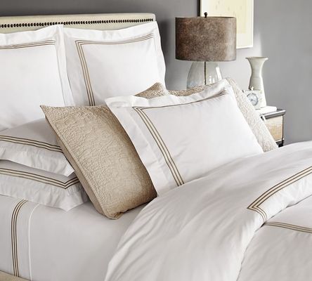 HotelHome 100% cotone ricamato copertura di copriletto biancheria da letto set 4 pezzi singolo doppio regina re
