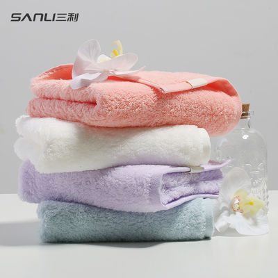 Set di asciugamani in cotone 100% lussuoso e altamente assorbente per tutte le età di Sanli Towel