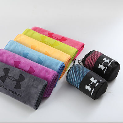30*110cm Custom Logo Gym Towel in microfibra che assorbe il sudore e si asciuga rapidamente