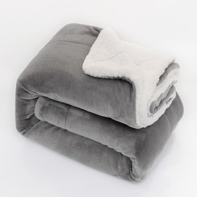Tricotto morbido 130*110cm copertura di poliestere reversibile Microplush colore personalizzato Plush throw