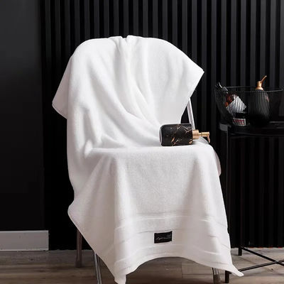 Set di asciugamani per hotel di lusso in cotone puro con disegno a strisce spesse e Jacquard