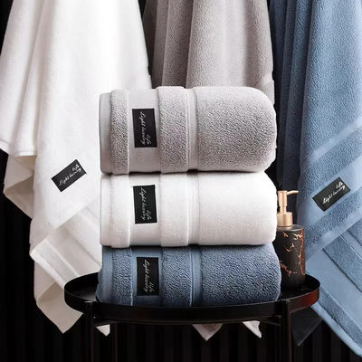 Set di asciugamani per hotel di lusso ricamato a strisce spesse Jacquard Set di asciugamani per bagno per hotel