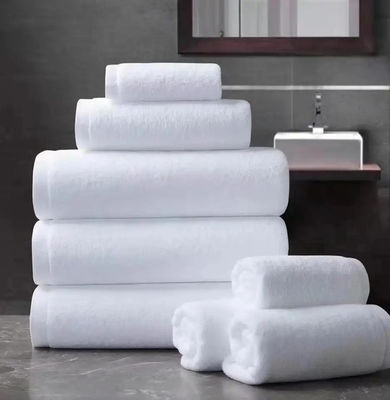 Hotel bianco personalizzato esclusivamente per asciugamani spessi assorbiti al 100% di cotone