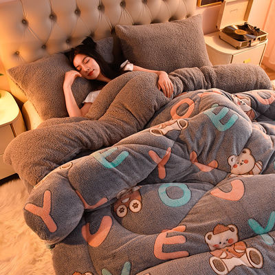 Set di biancheria da letto a misura personalizzata con copriletto di velluto di agnello caldo addensato e logo personalizzato