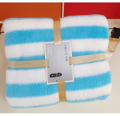 Set 3 in 1 di asciugamani per bagno da designer come mostrato