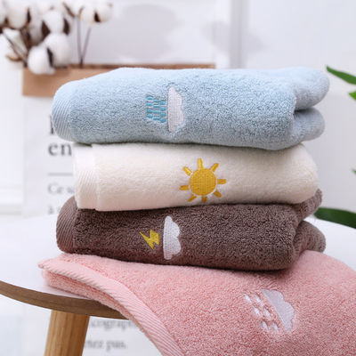 Taglia personalizzata per tutte le età Embroidery Logo asciugamano di cotone per uomini donne asciugamani soffici spessiti COLORE SOLIDO