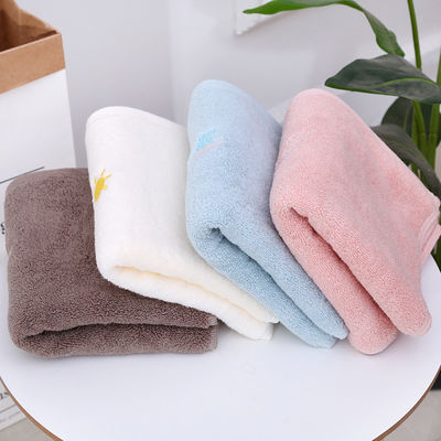 Taglia personalizzata per tutte le età Embroidery Logo asciugamano di cotone per uomini donne asciugamani soffici spessiti COLORE SOLIDO