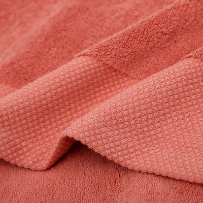 Asciugamani da bagno in cotone e asciugamani personalizzabili per centri benessere