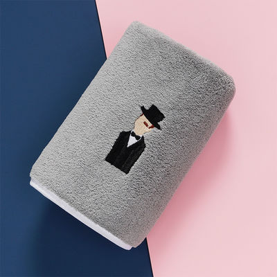 Opzione di materiale in microfibra di lusso personalizzare il logo ricamo Hotel Bagno Set regalo asciugamano