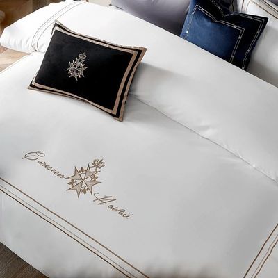 Set di biancheria da letto per hotel in cotone personalizzato con stile europeo Percale e logo ricamato di lusso