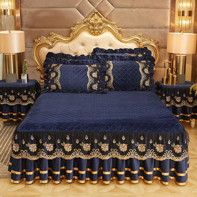 Set di biancheria da letto da quattro pezzi per il matrimonio con cura facile, ricamo senza sbiadimento, gonna da letto in pizzo