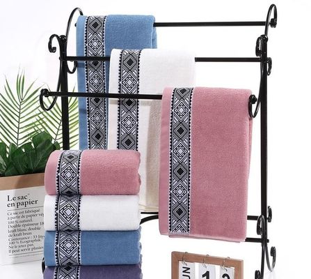 Asciugamano da bagno con disegno di Jacquard colorato semplice realizzato con materiale di cotone puro al 100%