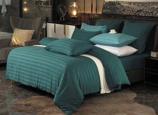 2 kg Peso 100% poliestere satinato con strisce di modello Set di biancheria da letto per casa o hotel personalizzato