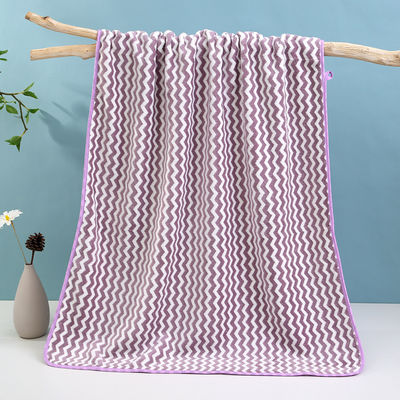Set di asciugamani da bagno unisex da 70*140 cm, con modello floreale internazionale