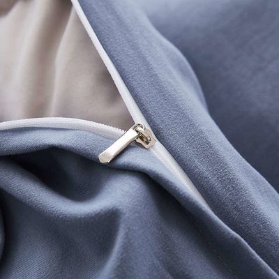 200TC Conteggio dei fili Custom Colorato Letto da letto per hotel Set comodino con riempimento di cotone