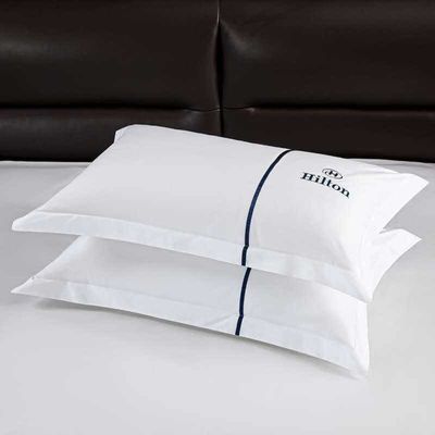 Set di biancheria da letto Hilton di lusso 5 stelle biancheria da letto in 400TC Modello solido con copertura di copriletto personalizzata