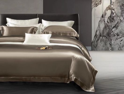 Set di biancheria da letto di seta in taglia regina lenzuola di raso 4 lenzuola set copertura letto per la casa hotel lusso