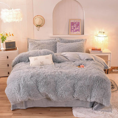 Set di biancheria da letto di lana di visone con copertura di copriletto a colori solidi e collezioni per cuscini