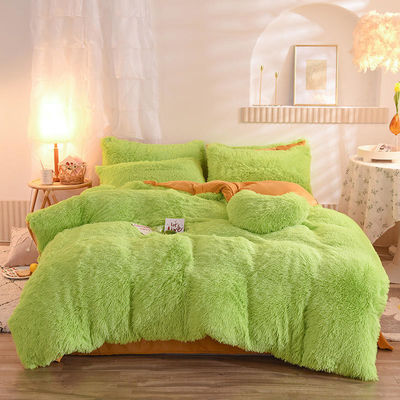 Set di biancheria da letto di lana di visone con copertura di copriletto a colori solidi e collezioni per cuscini