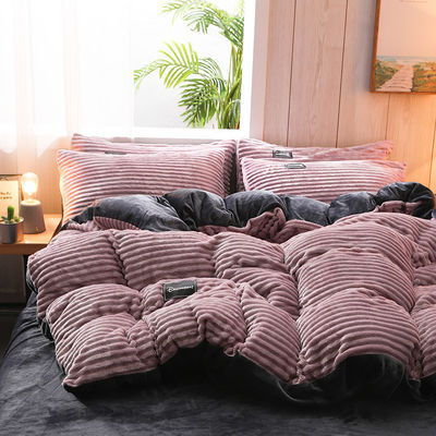 Set di biancheria da letto da copertura in velluto di velluto a taglia regina/re con lenzuola invernale e disegno stampato