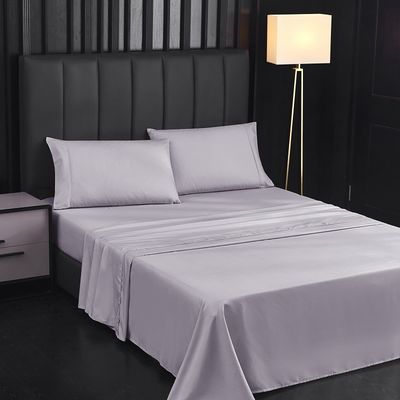 Aggiungi un tocco di eleganza al tuo letto con set di biancheria ricamata e tende abbinate
