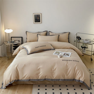 2023 Stile Grado A 100% cotone 4pcs Set di biancheria da letto con processo di abbinamento ad angolo ricamato