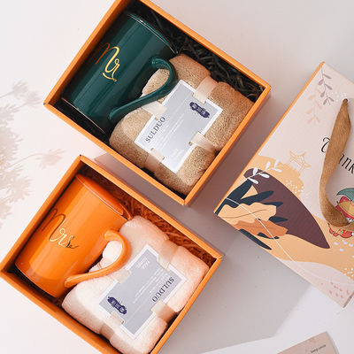 Stampa in gravura Alta estetica Corallo velluto asciugamano Tazze d'acqua Tazze di matrimonio souvenir