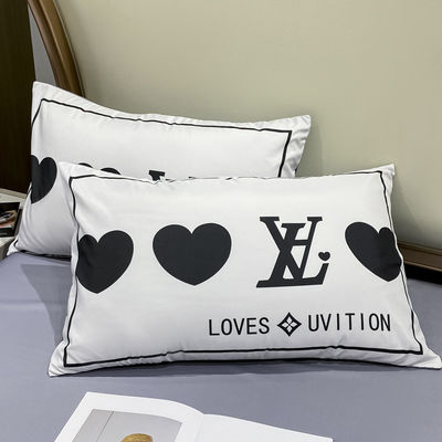 2023 Modern Polyester Heart Sheet Set per biancheria da letto di lusso Quilts Copertura di copertura
