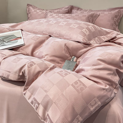 Set di biancheria da letto da quattro pezzi di lusso di satin jacquard per la vostra camera da letto