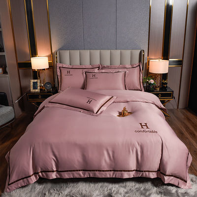 Set di biancheria da letto di fascia alta Coperta di coperta di seta di seta semplice Set di quattro pezzi per i requisiti del cliente