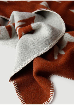 Cappotto a maglia in lana di cashmere stampato per il viaggio a casa