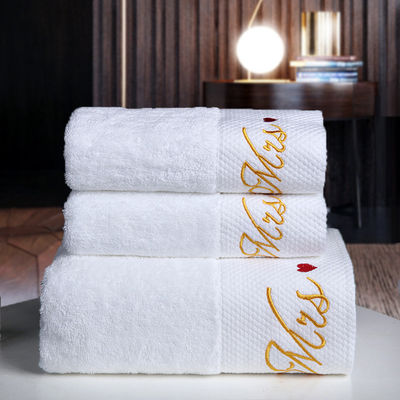 Embroidery Logo Personalizzato Acciugamani Bianchi Acciugamani Spessi Acciugamani da bagno 100% cotone per Hotel 5 stelle Standard