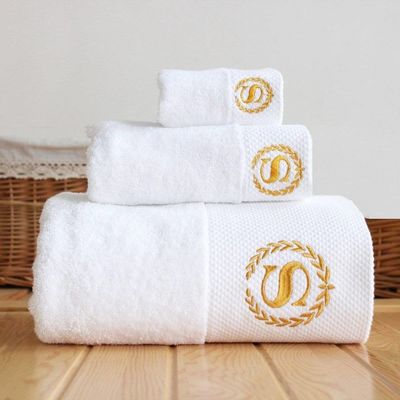 Set di asciugamani per hotel con logo personalizzato, a strisce larghe, velluto corallino, 35*75cm, 70*140cm, assorbente morbido