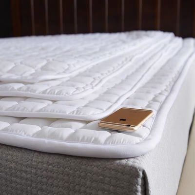 Protettore antiscivolo per materassi per hotel di design semplice e alla moda Lavabile in macchina